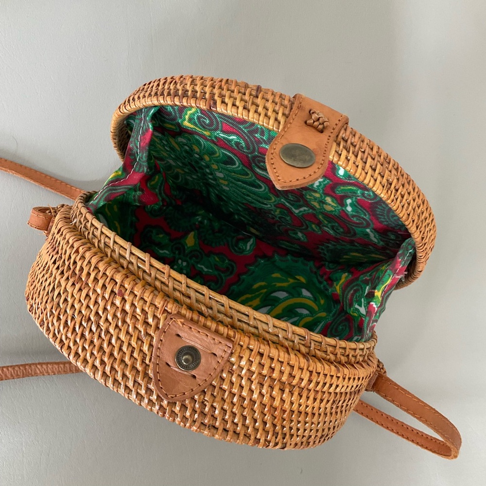 Amerii Round Ratten Crossbody Bag - Picture 5 of 8